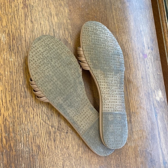 Lauren Conrad Memory Foam slip on sandals size 10 - Picture 6 of 6